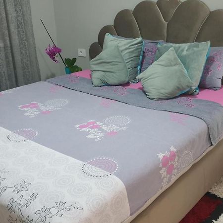 Apartman Sweet Dreams 2 Aparthotel Nis Luaran gambar