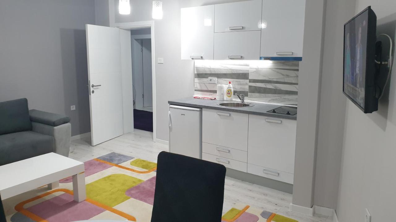 Apartman Sweet Dreams 2 Aparthotel Nis Luaran gambar