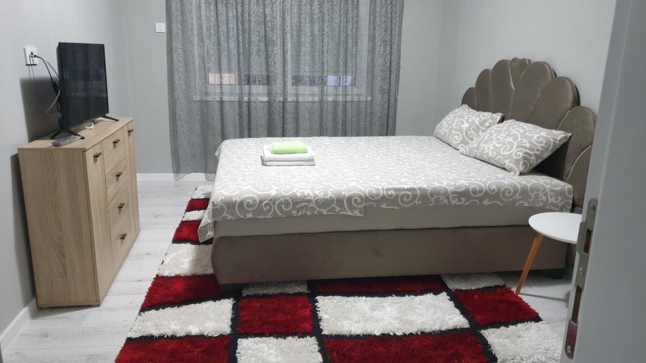 Apartman Sweet Dreams 2 Aparthotel Nis Luaran gambar