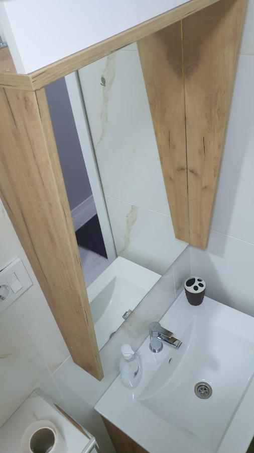 Apartman Sweet Dreams 2 Aparthotel Nis Luaran gambar