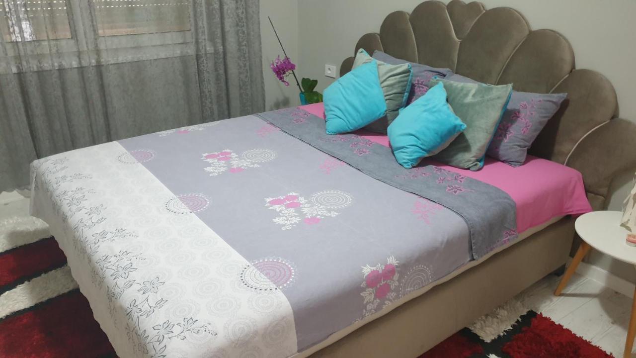 Apartman Sweet Dreams 2 Aparthotel Nis Luaran gambar